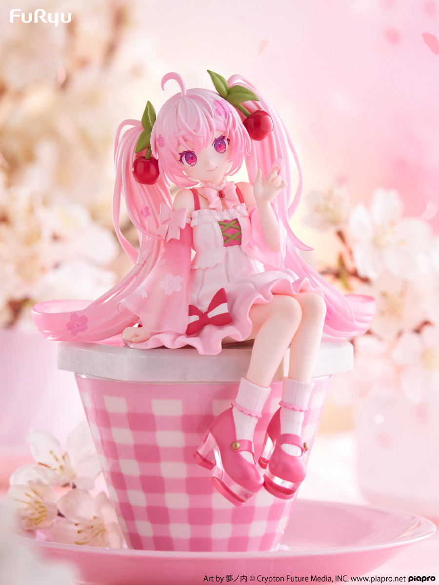 Sakura Miku noodle topper figure 2025