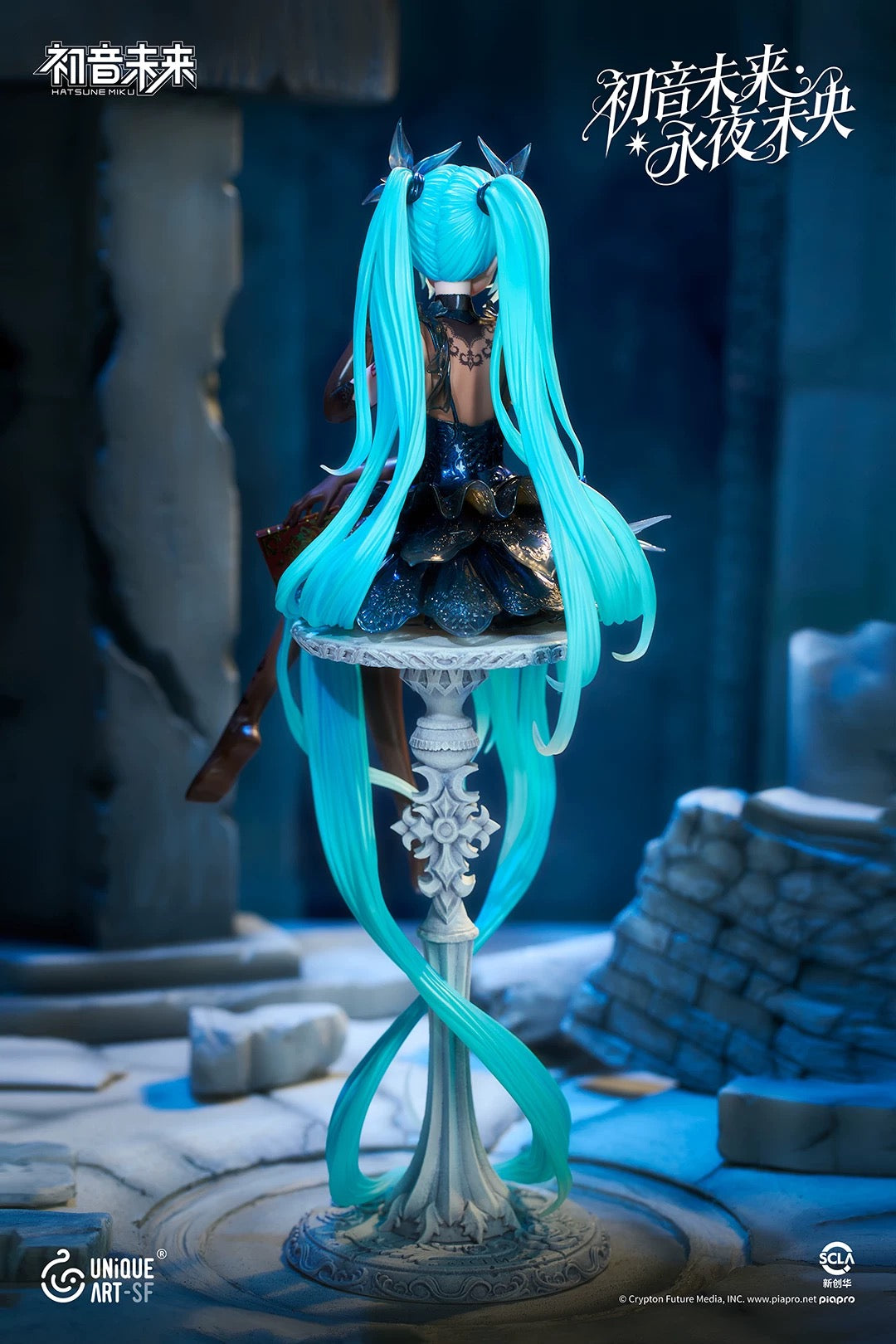 PREORDER - 50% NON REFUNDABLE deposit for Unique Art Studio Vocaloid Hatsune Miku 1/6 Scale Statue - January 2027