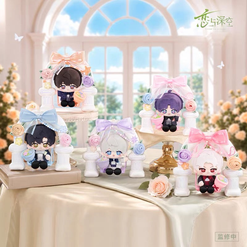 PREORDER - Love and Deepspace Witness by Deepspace
Plush mascot 
- dispatch May 2027