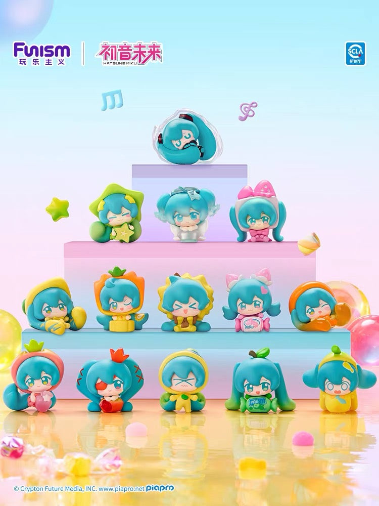 PREORDER - Miku Case with Figures - Blind - August 2026
