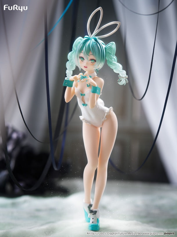 PREORDER - 50% NON REFUNDABLE deposit for Hatsune Miku - BiCute Bunnies - White Rurudo ver -  arrival February 2025