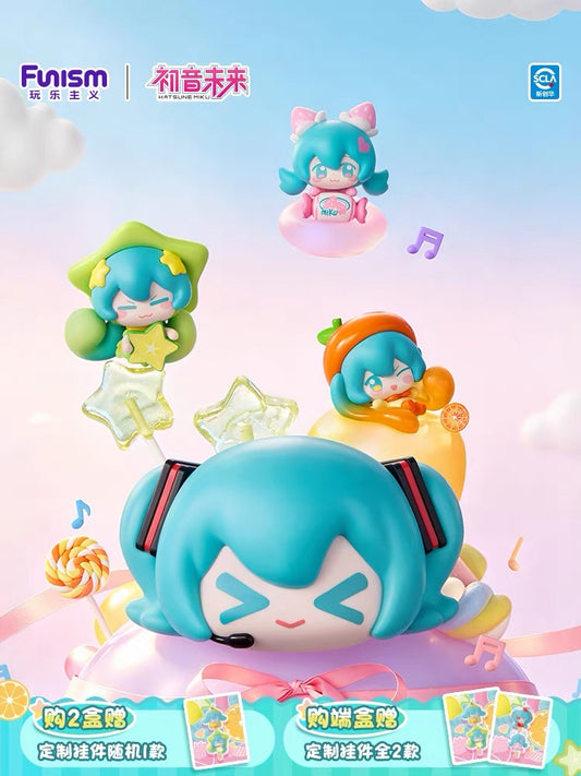 PREORDER - Miku Case with Figures - Blind - August 2026