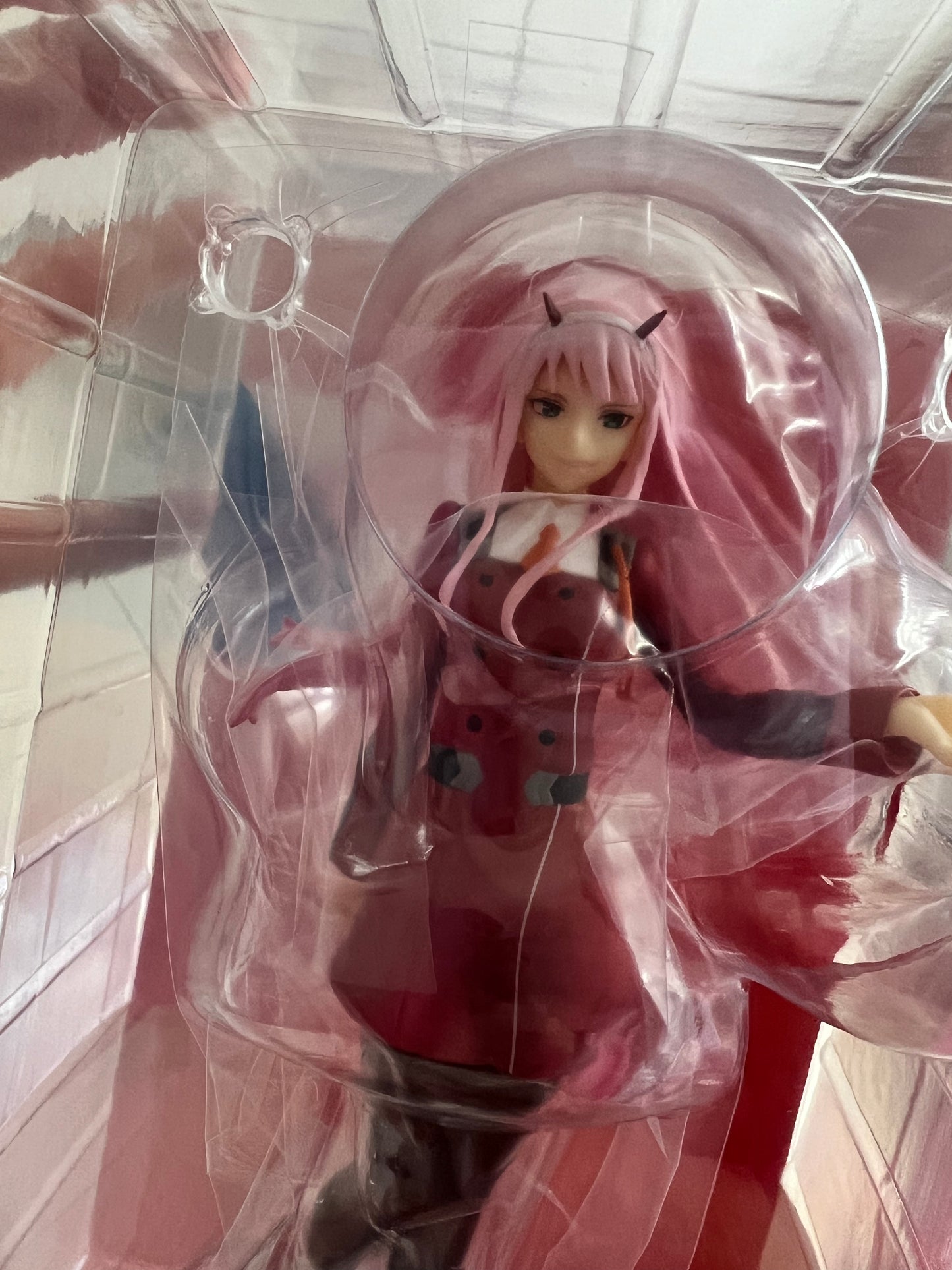 SALE - DARLING in the FRANXX Zero Two - Pop Up Parade - Box is DAMAGED